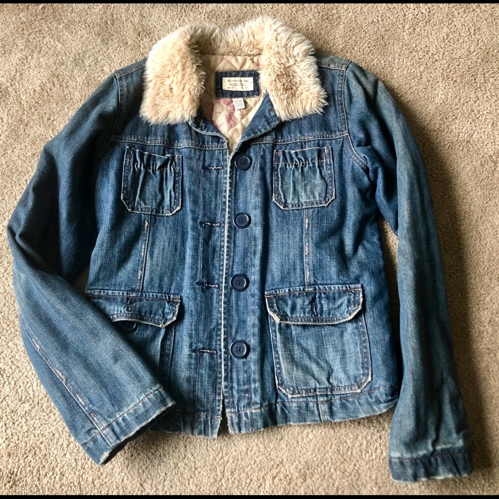 Lg Abercrombie & Fitch Bomber Jean Jacket with fur